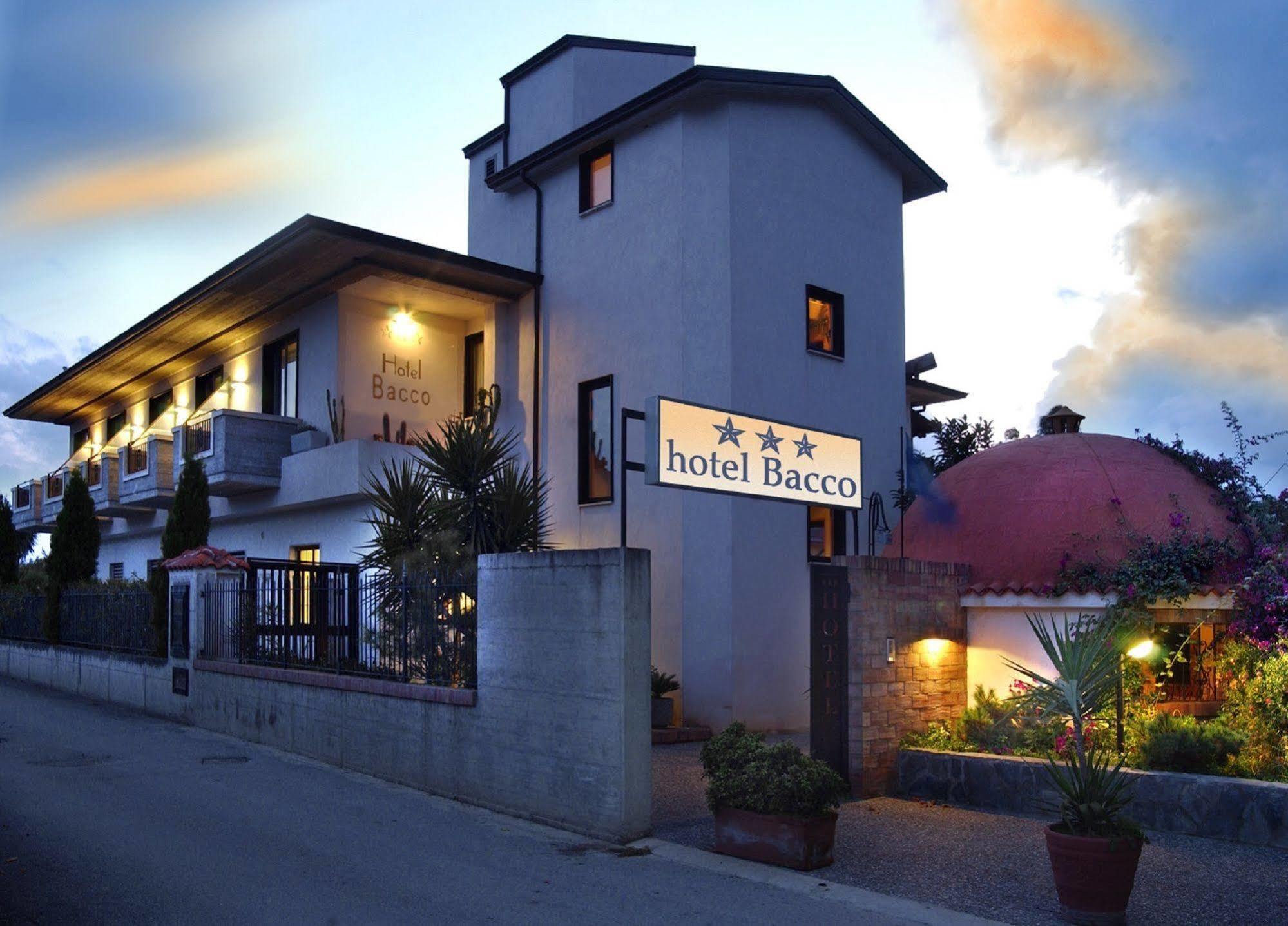 Hotel Bacco Ascea Exterior photo